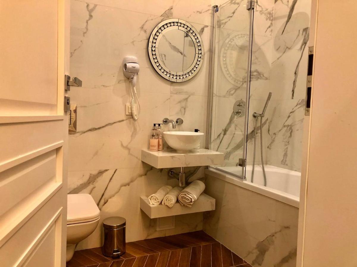 Apartmenty Mariacka 20 -self Check-in 24h -loud On The Weekends - By Kanclerz Investment