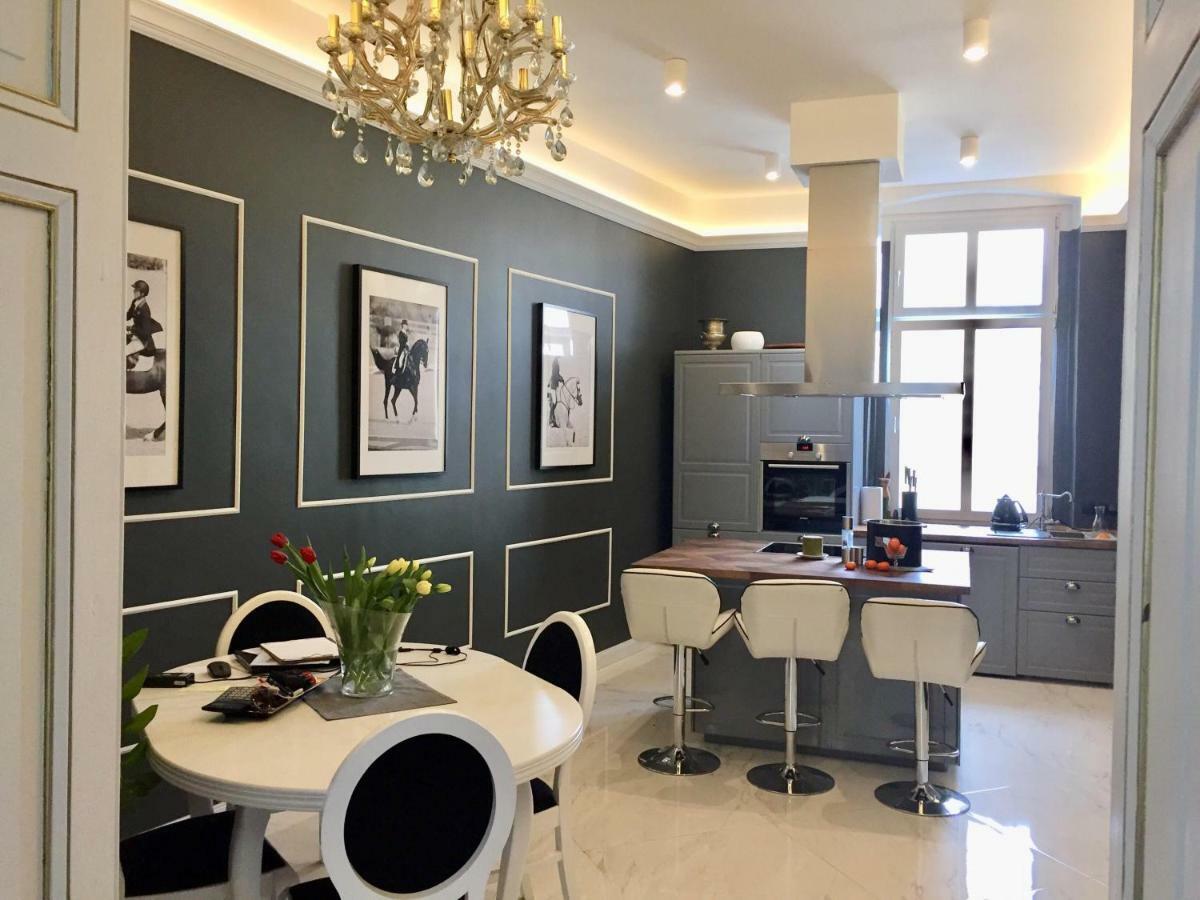 Apartment Apartmenty Mariacka 20 -self Check-in 24h -loud On The Weekends - By Kanclerz Investment