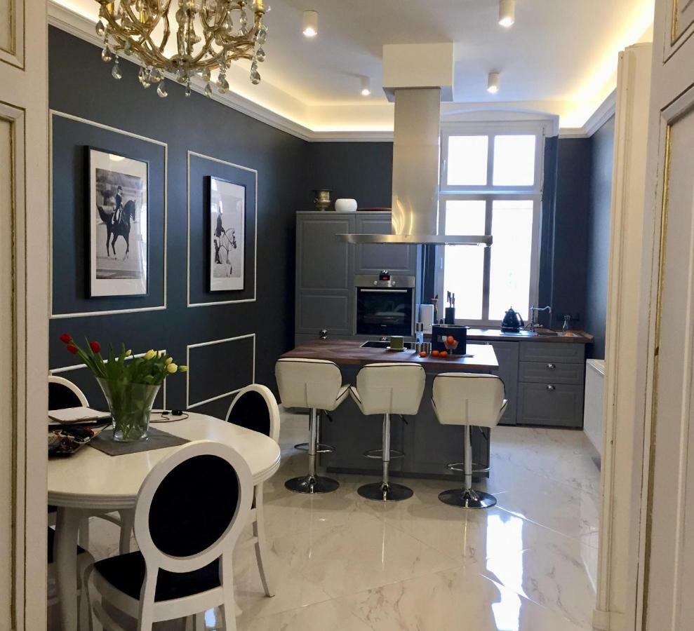 Apartmenty Mariacka 20 -self Check-in 24h -loud On The Weekends - By Kanclerz Investment *
